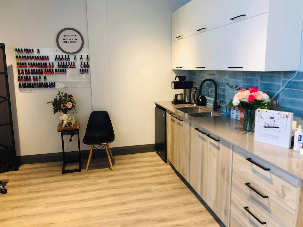 exhālō Kanata | 767 Silver Seven Rd #24, Kanata, ON K2V 0H1, Canada | Phone: (613) 435-1114