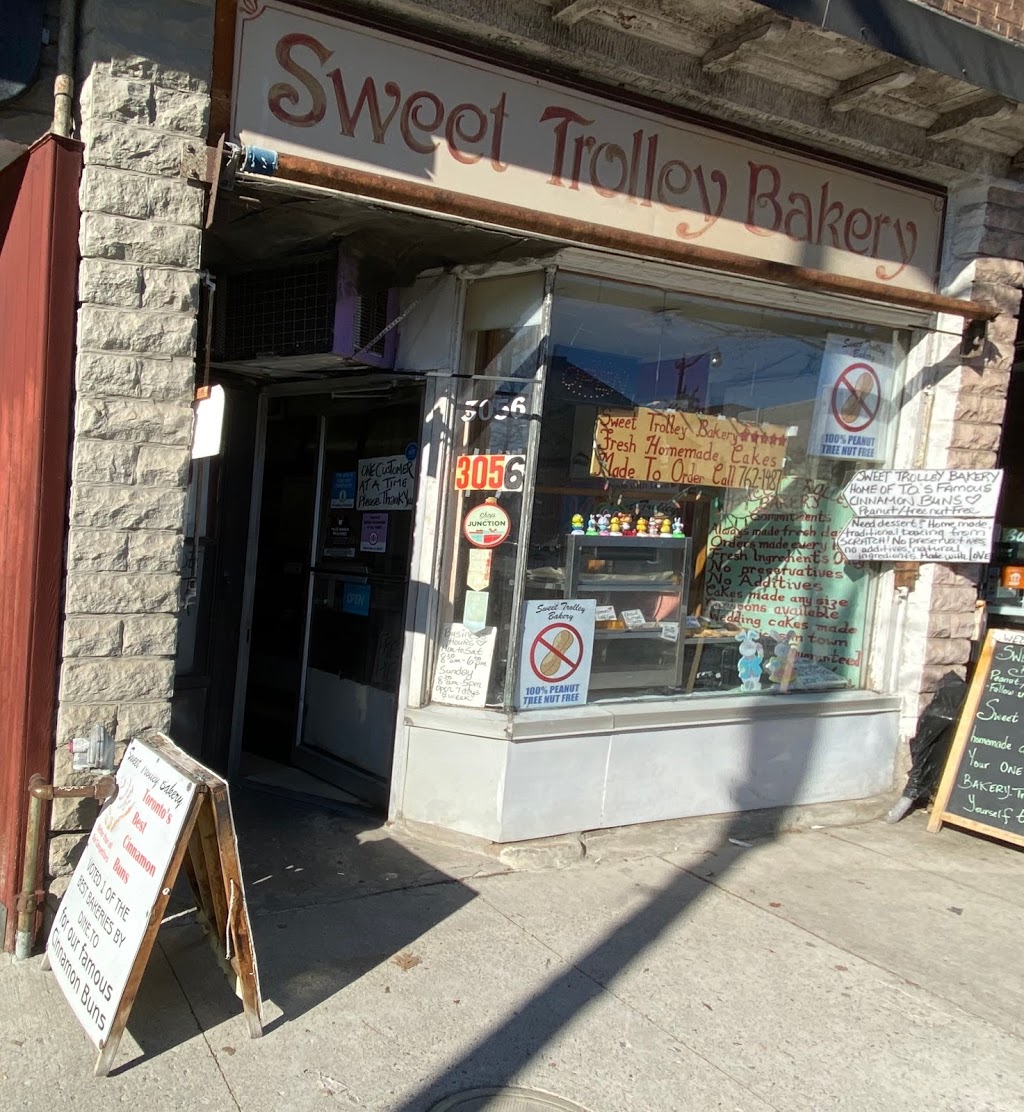 Sweet Trolley Bakery | 3056 Dundas St W, Toronto, ON M6P 1Z7, Canada | Phone: (416) 762-1487
