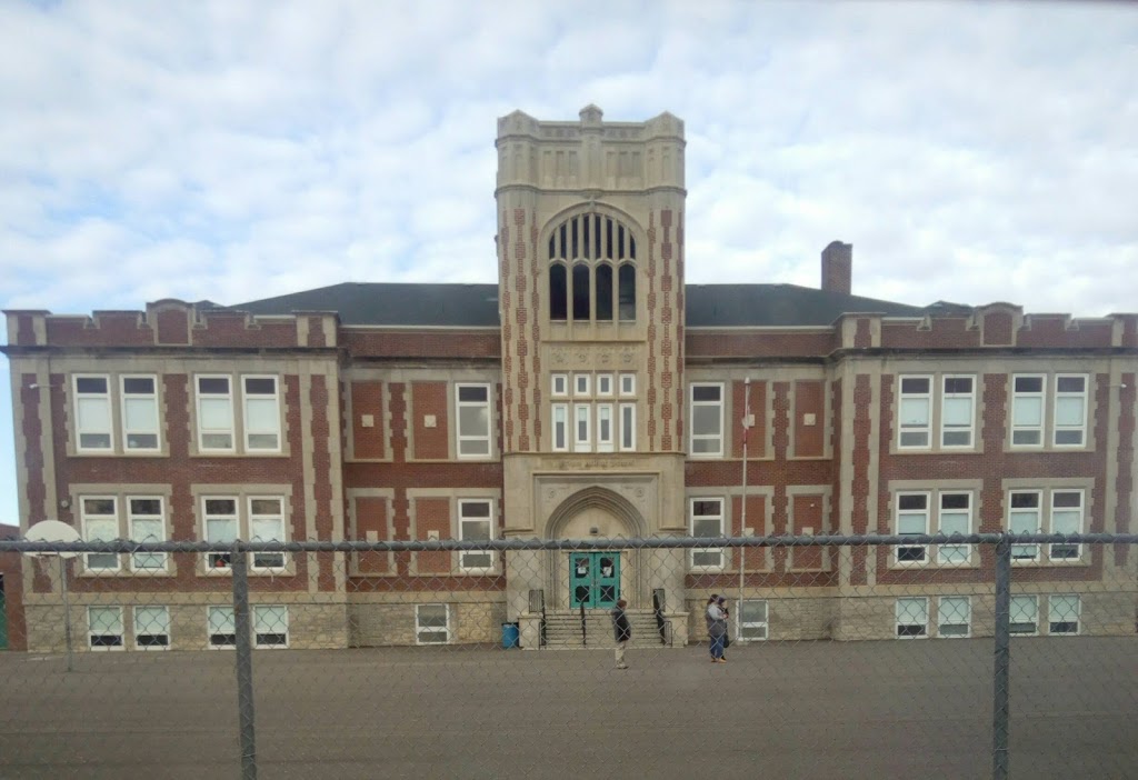 Prince Arthur Community School | 645 Athabasca St E, Moose Jaw, SK S6H 7Z5, Canada | Phone: (306) 692-3904
