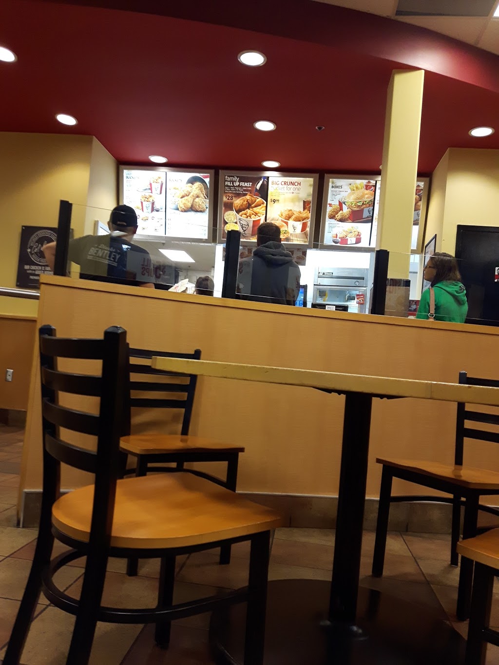KFC | 815 Ontario Rd, Welland, ON L3B 5V6, Canada | Phone: (905) 732-3613