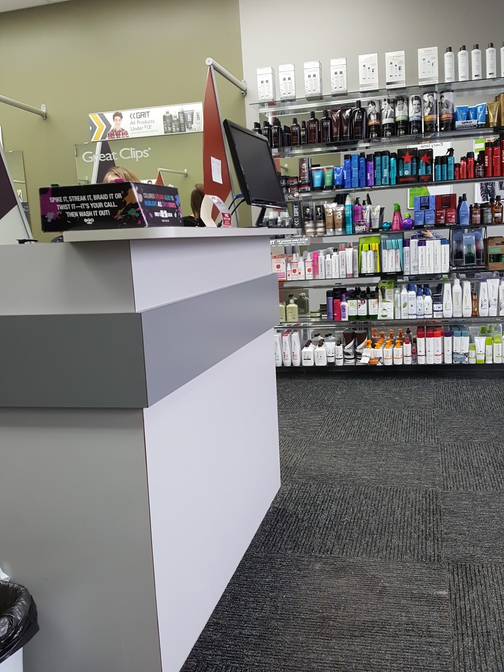 Great Clips | 201-23981 Dewdney Trunk Rd, Maple Ridge, BC V4R 1W1, Canada | Phone: (604) 463-9244