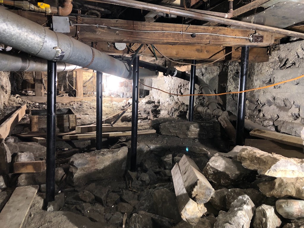 808 Construction | 4603 Bank St Unit J, Ottawa, ON K1T 3W6, Canada | Phone: (613) 879-0641