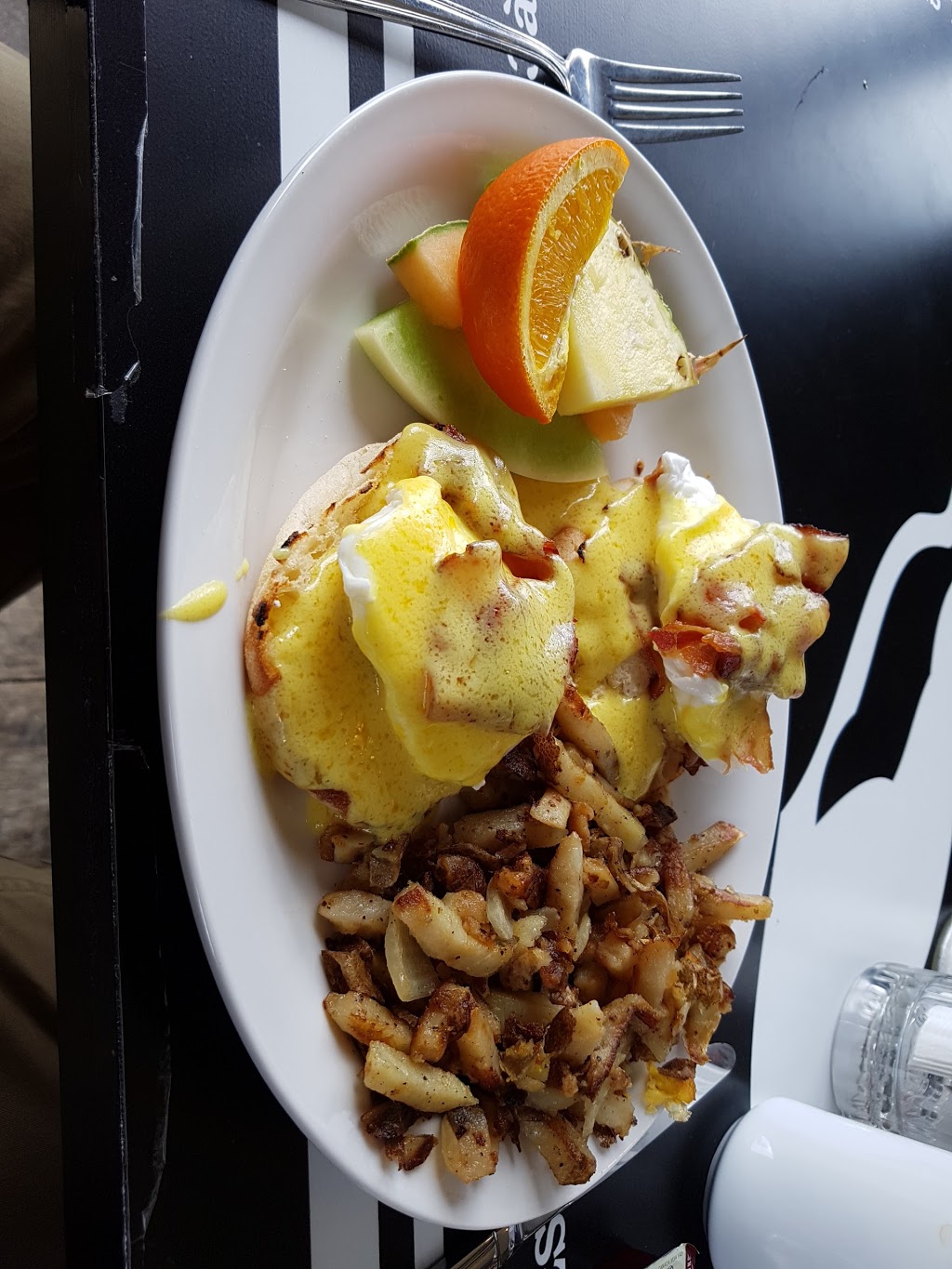 Black Lion Pub | 445 Boulevard Beaconsfield, Beaconsfield, QC H9W 4C2, Canada | Phone: (514) 674-3663