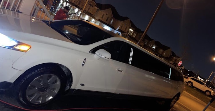 Top Limo Niagara Falls | 17, 7000 McLeod Rd Suite# 256, Niagara Falls, ON L2G 7K3, Canada | Phone: (647) 807-5466