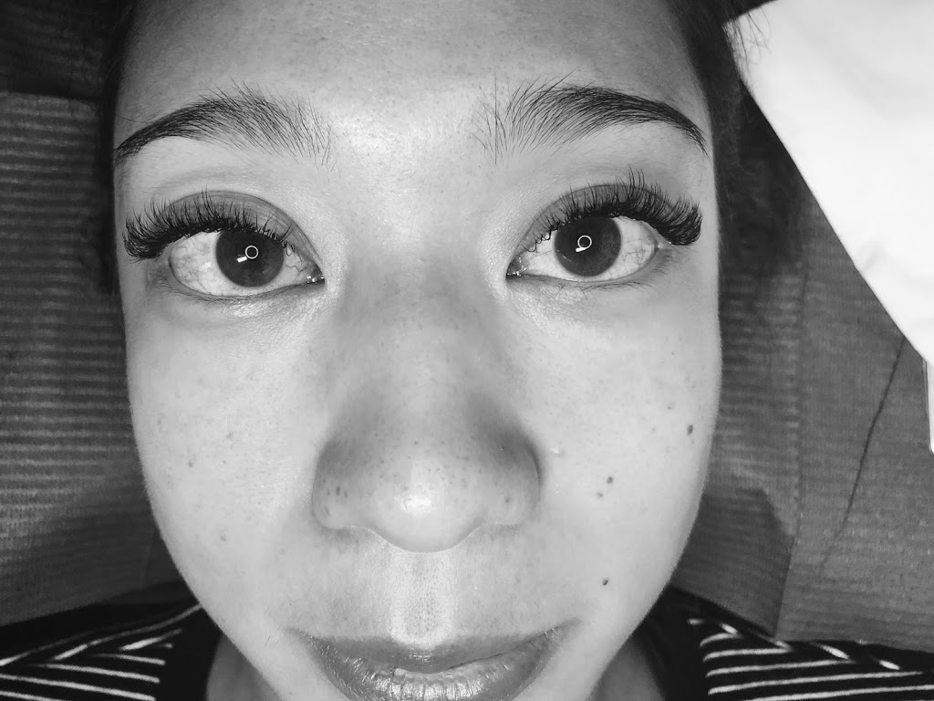 Lash Box CM | 9 Hillside Dr, East York, ON M4K 2M1, Canada | Phone: (416) 500-4660
