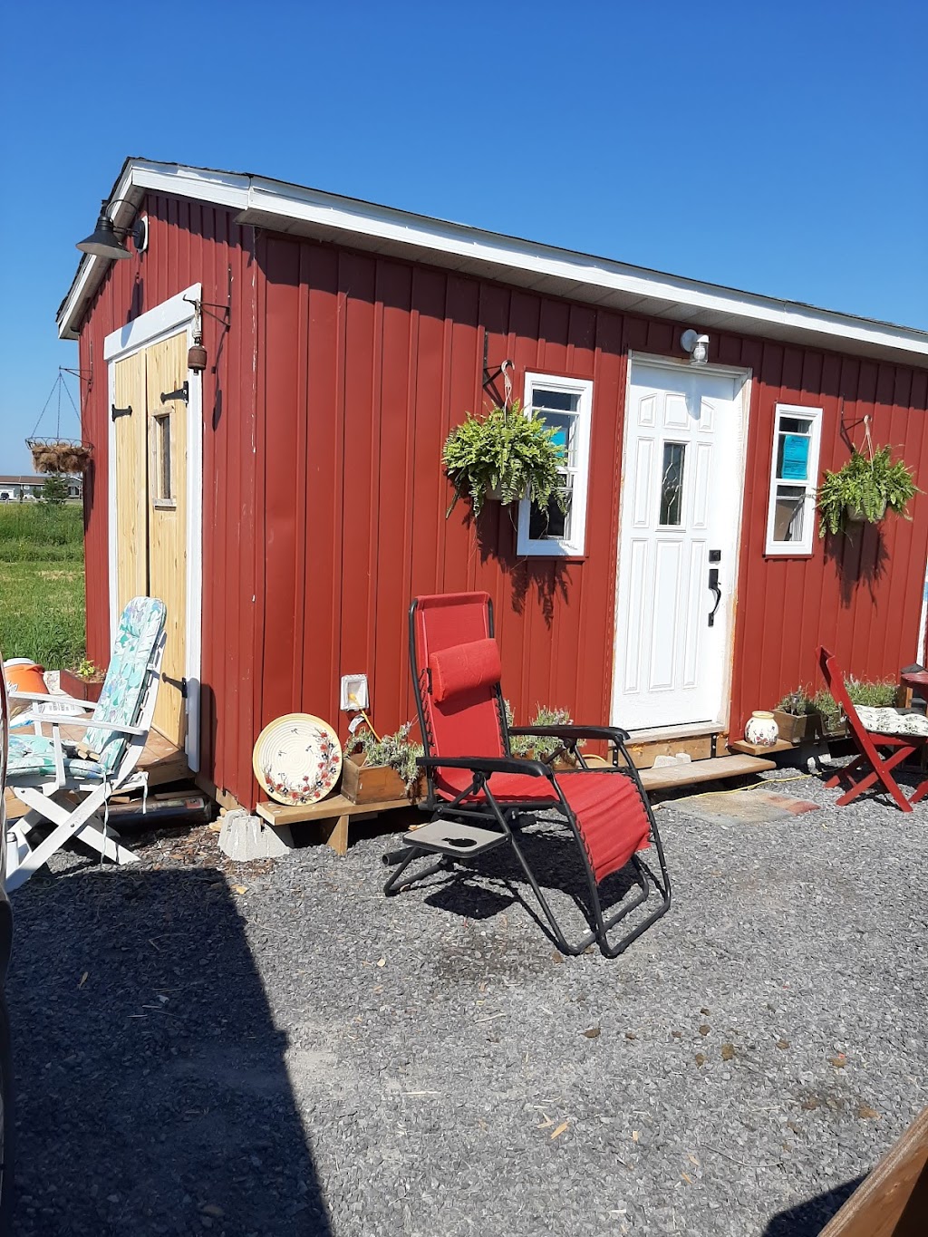 The Windmill of Provence Pottery | Reeds Bay Rd, Frontenac Islands, ON K0H 2Y0, Canada | Phone: (613) 888-2456