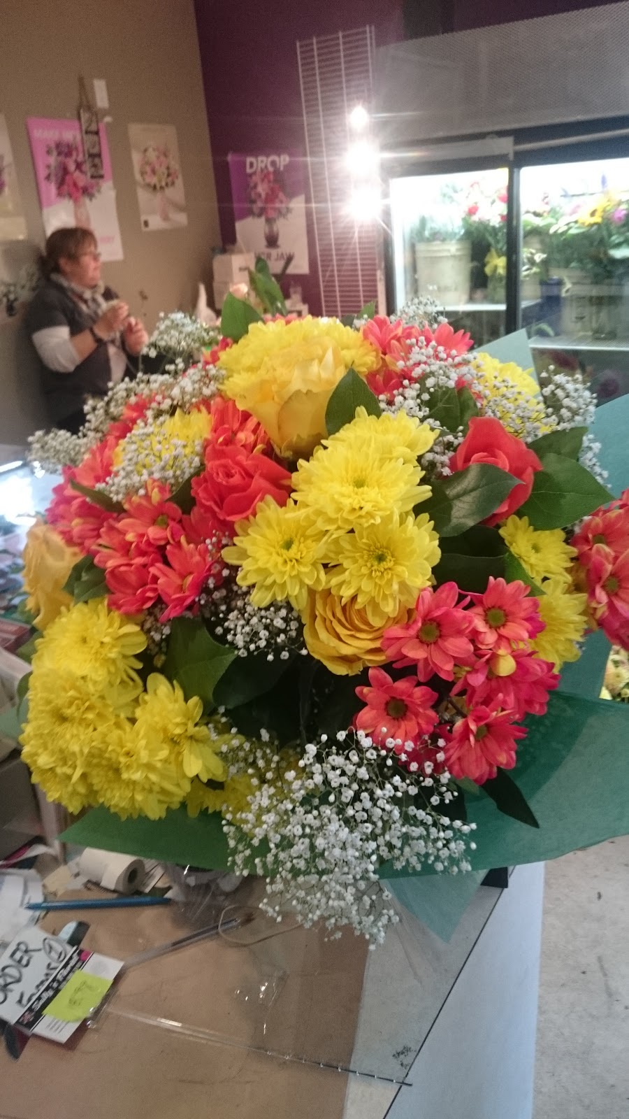 Sallys Florist | 12010 232 St, Maple Ridge, BC V2X 6T3, Canada | Phone: (604) 466-3103
