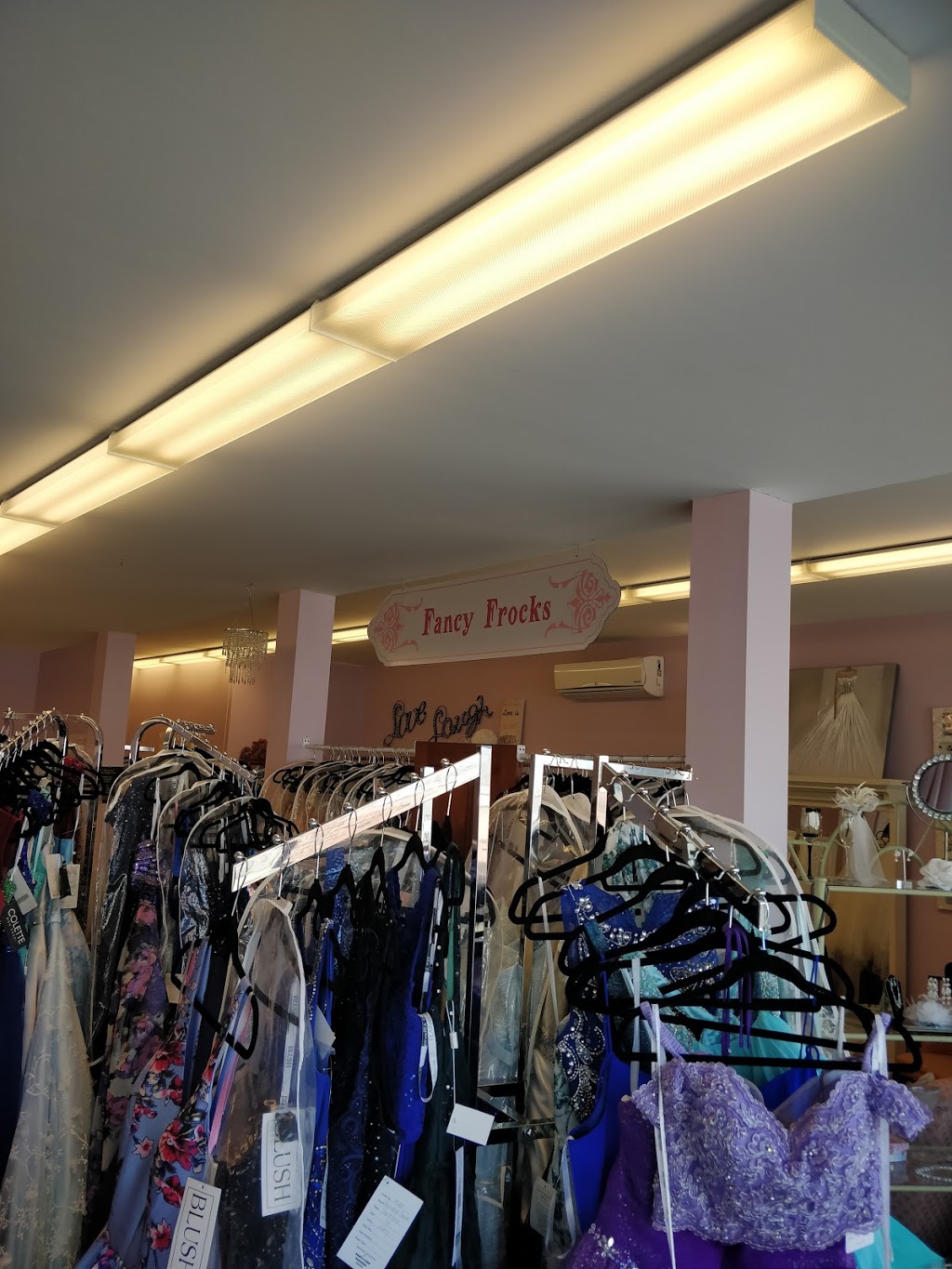Primrose Lane | clothing store | 10 Dominion St, Bridgewater, NS B4V 2J5, Canada | 9025303828 OR +1 902-530-3828