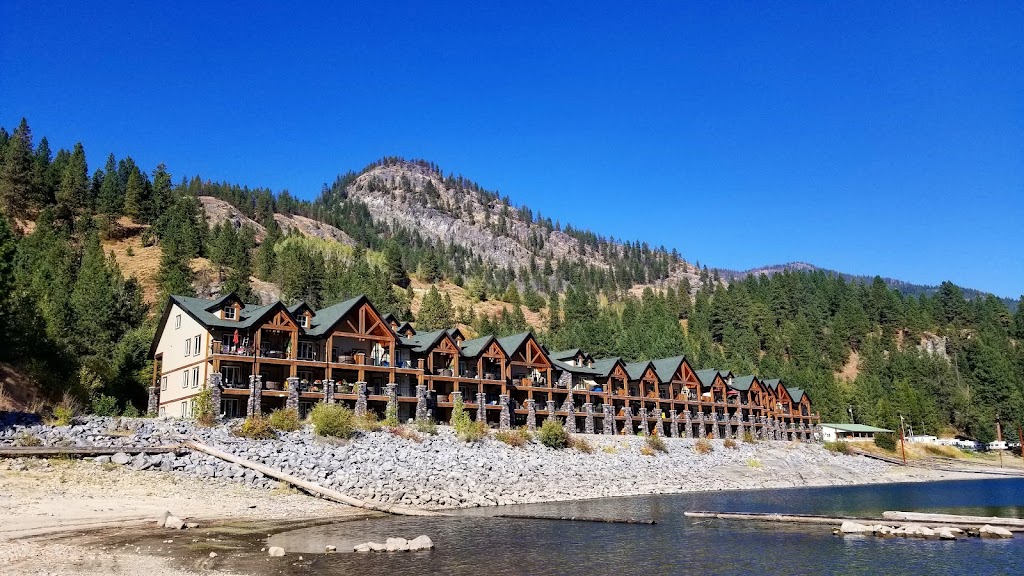 The Waterfront at Arrow Lakes | 5570 Broadwater Rd #305, Castlegar, BC V1N 0A1, Canada | Phone: (250) 365-0306