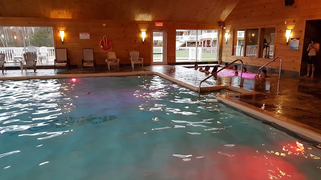 Pourvoirie du Lac Blanc | 1000 Chemin du Domaine Pellerin, Saint-Alexis-des-Monts, QC J0K 1V0, Canada | Phone: (819) 265-4242