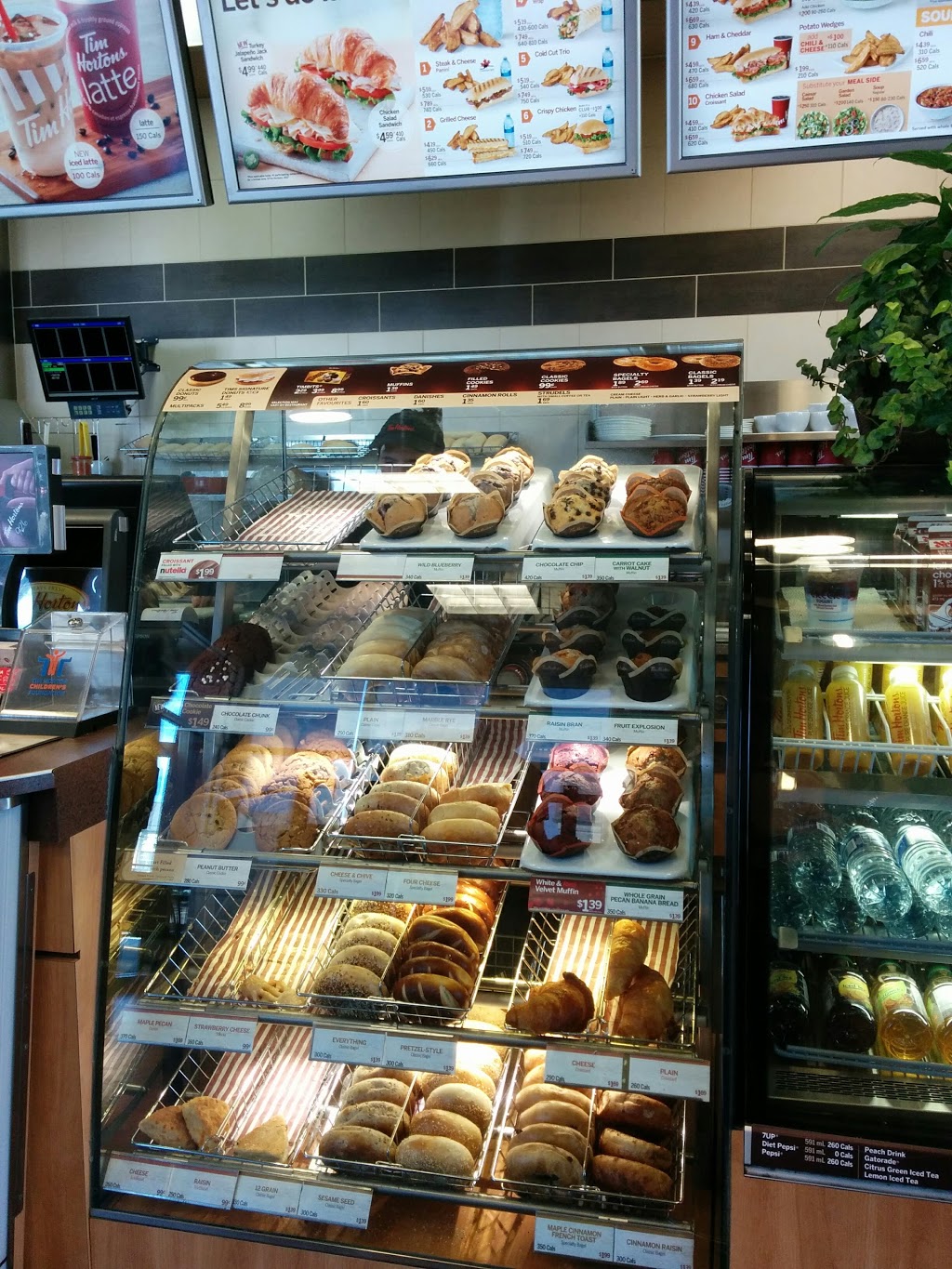 Tim Hortons | 4467 Major Mackenzie Dr E, Markham, ON L6C 0M4, Canada | Phone: (905) 887-1441