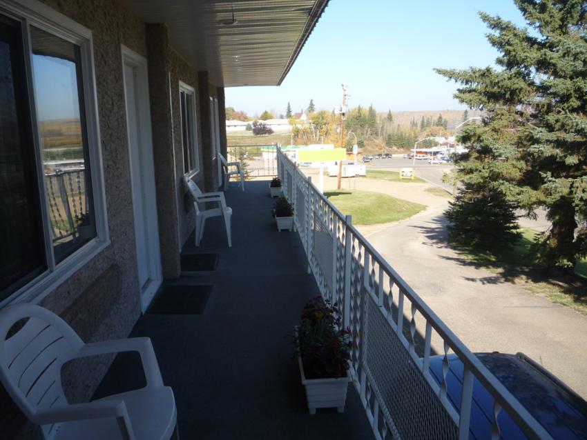 Athabasca Hillside Motel | 4804 46a Ave, Athabasca, AB T9S 1B6, Canada | Phone: (780) 675-5111