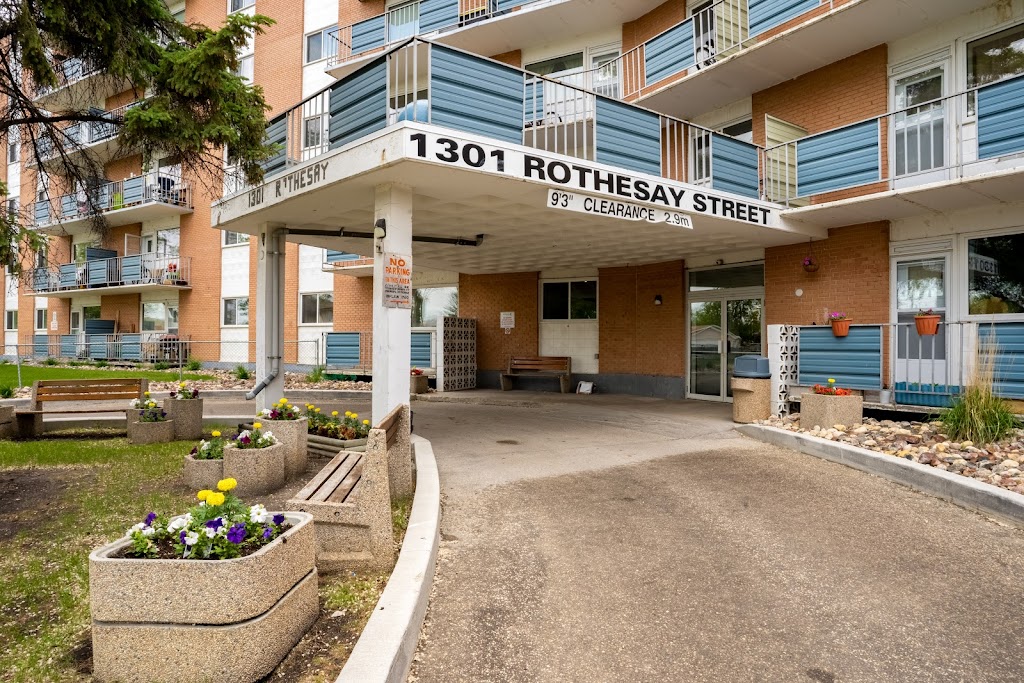 Norway House | 1301 Rothesay St, Winnipeg, MB R2G 1T9, Canada | Phone: (204) 940-3487