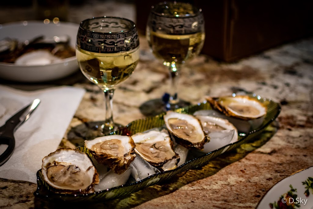 Pier 87 Seafood Grill UCM | 17600 Yonge St, Newmarket, ON L3Y 4Z1, Canada | Phone: (905) 856-3474