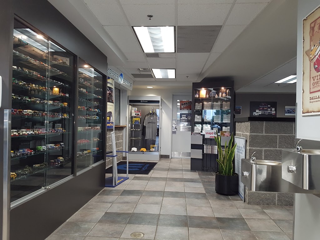 WELLINGTON CHRYSLER DODGE JEEP RAM | 935 Woodlawn Rd W, Guelph, ON N1K 1B7, Canada | Phone: (888) 889-8021