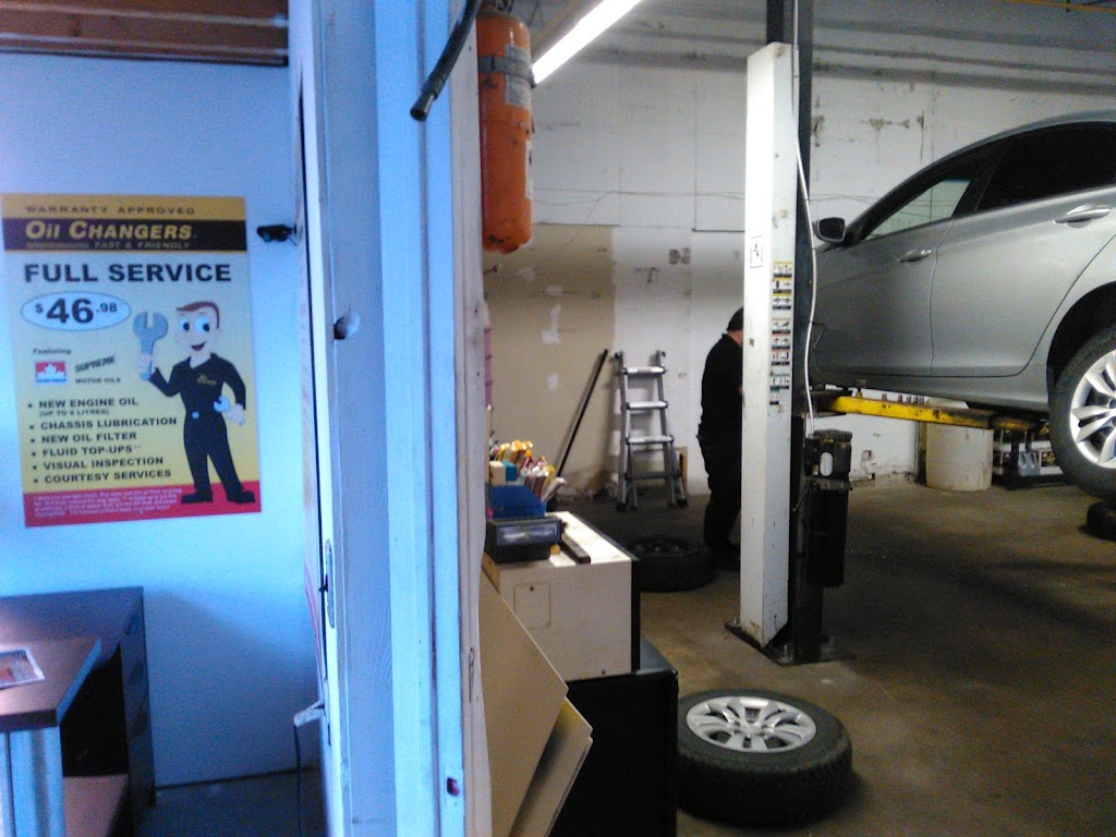Oil Changers | 1043 Pembroke St E, Pembroke, ON K8A 6Z3, Canada | Phone: (613) 735-2167