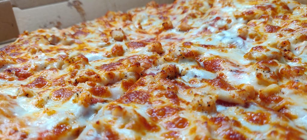 Pizza Hot Wings | 3883 Don Mills Rd, North York, ON M2H 2S7, Canada | Phone: (416) 490-6325