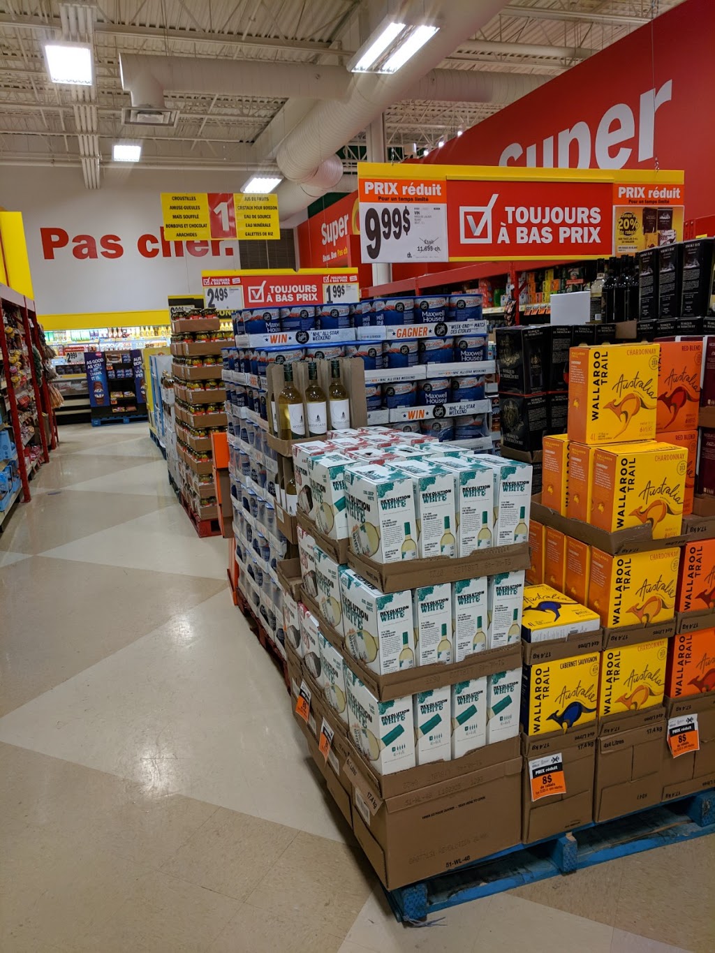 Super C | 2200 Boul du Faubourg, Boisbriand, QC J7H 1S3, Canada | Phone: (450) 979-2300