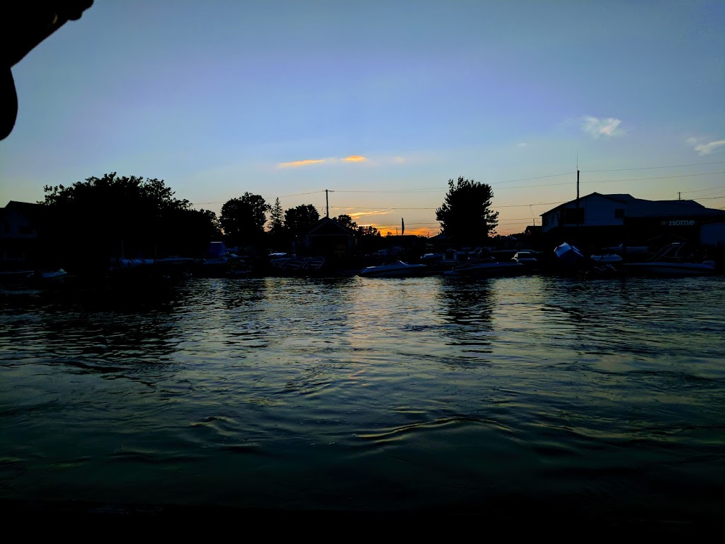 Patti House Motel | 18 Water St, Coboconk, ON K0M 1K0, Canada | Phone: (705) 454-2100