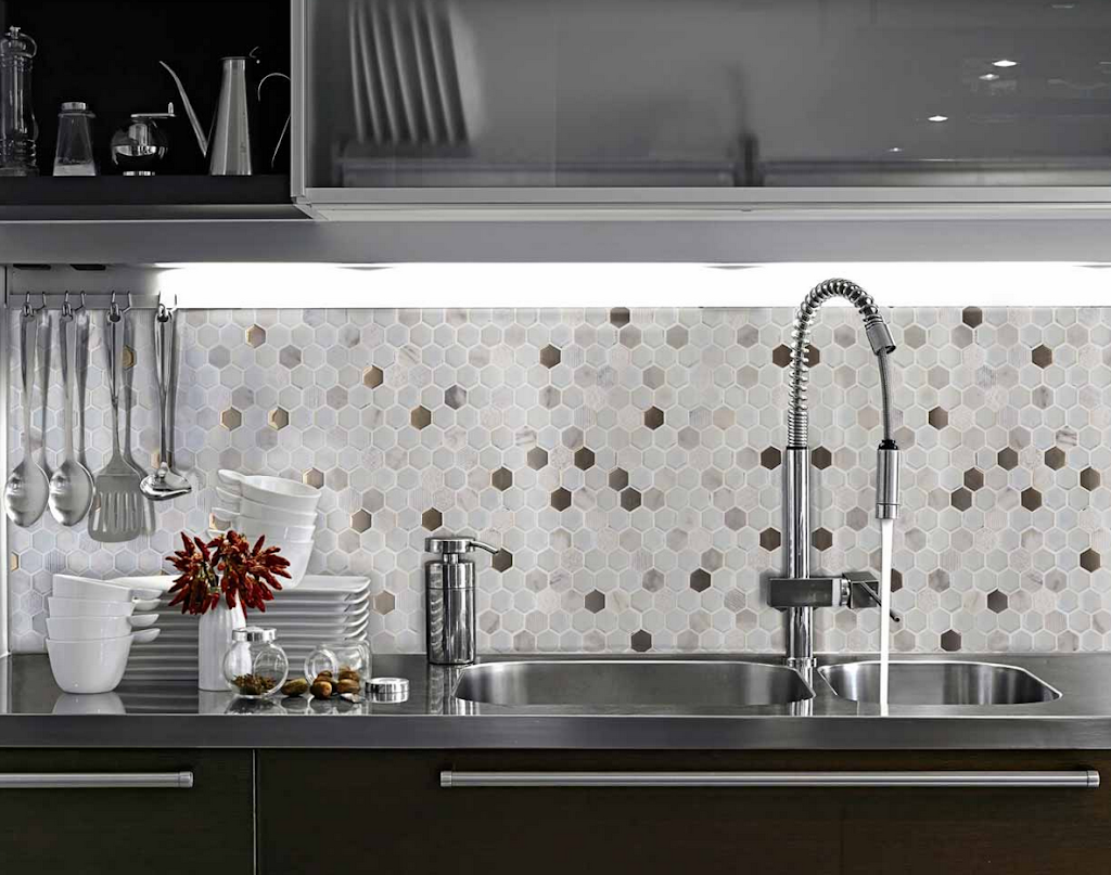 Flooring Solutions | 112 Lindgren Rd W #7, Huntsville, ON P1H 1Y2, Canada | Phone: (705) 789-3929