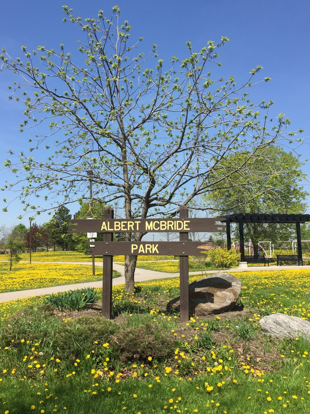 Albert McBride Park | 3811 Teeswater Rd, Mississauga, ON L4T 2A5, Canada