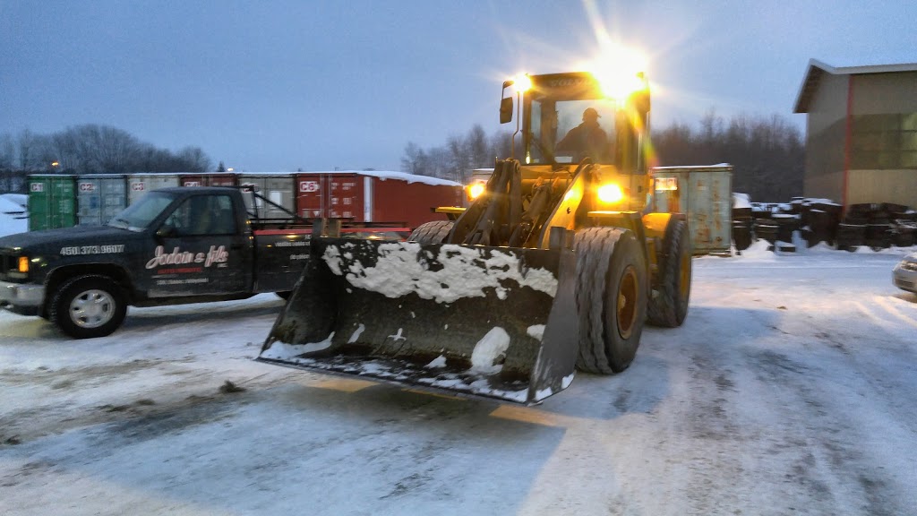 Jodoin and son | 350 Rue Dubois, Salaberry-de-Valleyfield, QC J6S 1A2, Canada | Phone: (450) 373-9607