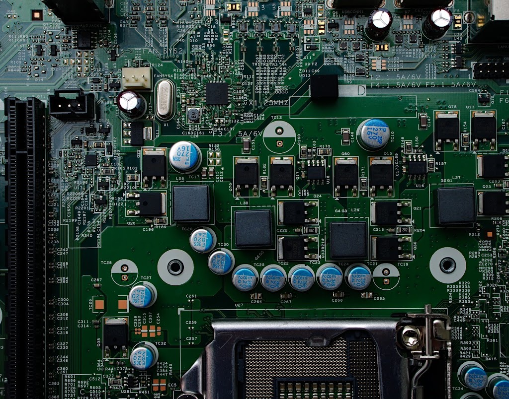 r4technology | 6911 Second Line W, Mississauga, ON L5W 1W5, Canada | Phone: (416) 637-2393