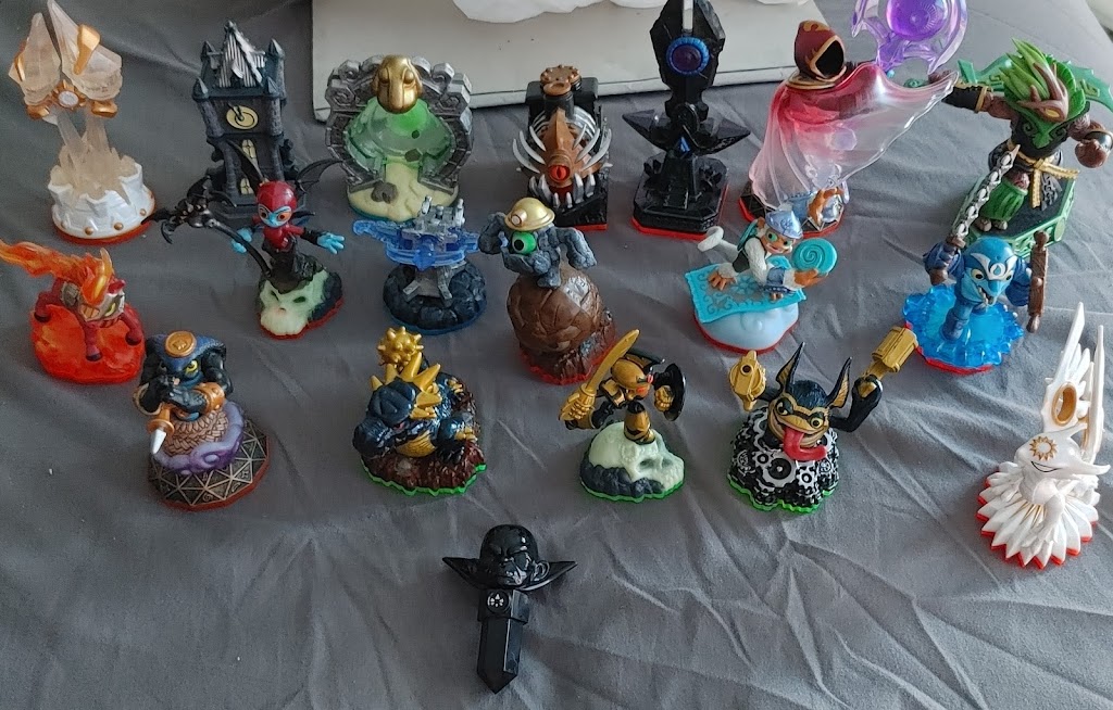GameStop | Woodgrove Shopping Centre, 6631 Island Hwy N, Nanaimo, BC V9T 4T7, Canada | Phone: (250) 390-4443