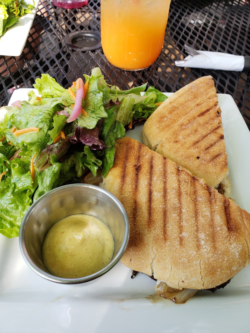 Bellas | 602 Riverside Dr, Clayton, NY 13624, USA | Phone: (315) 686-2341
