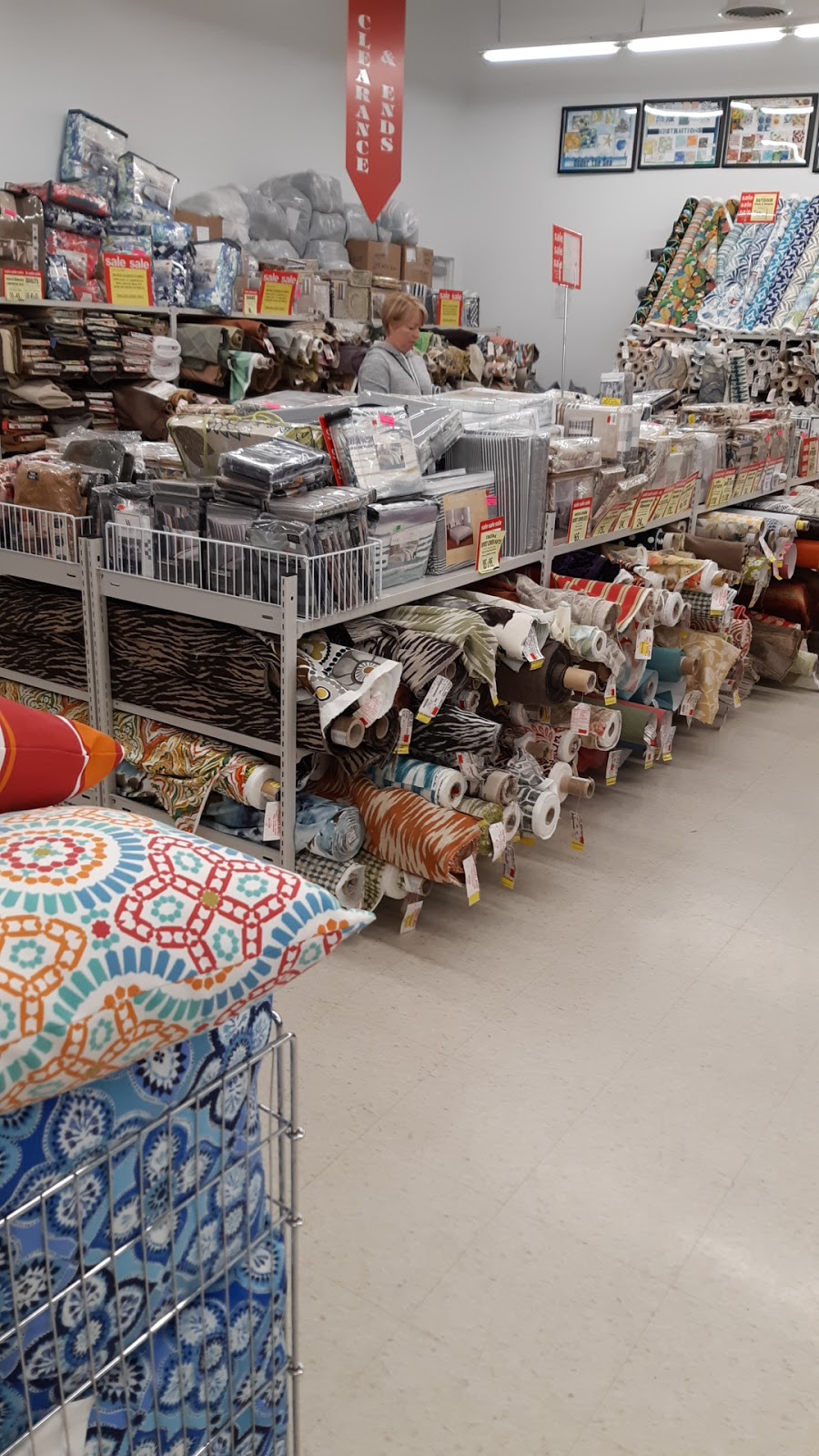 Fabricland - Home Decor Centre | 2832 St Joseph Blvd, Orléans, ON K1C 1G7, Canada | Phone: (613) 841-6446