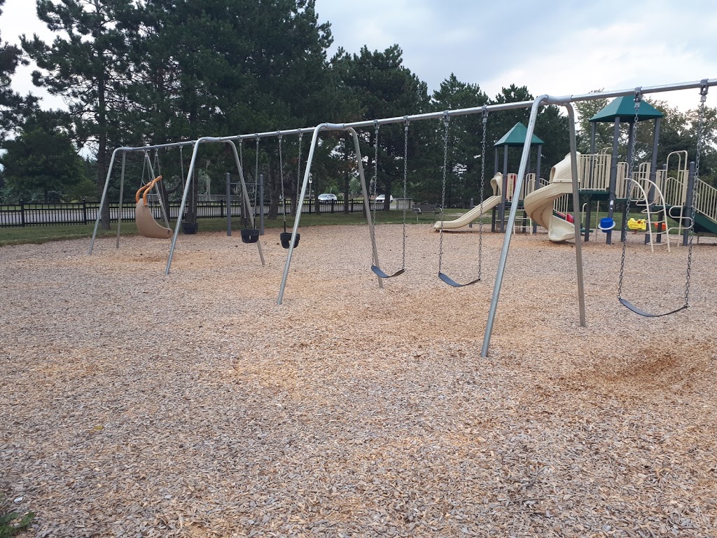 Rayfield Park | 530 Rathburn Rd E, Mississauga, ON L4Z 1E4, Canada