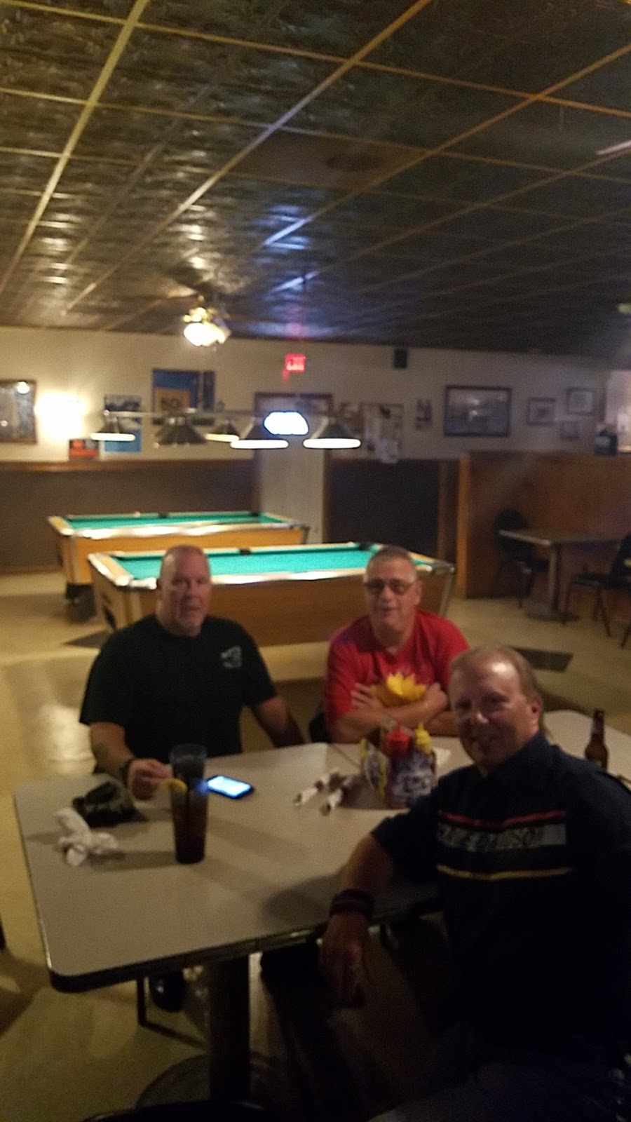 The Berville Hotel Bar & Grill | 498 North Ave, Berlin Township, MI 48002, USA | Phone: (586) 784-9017