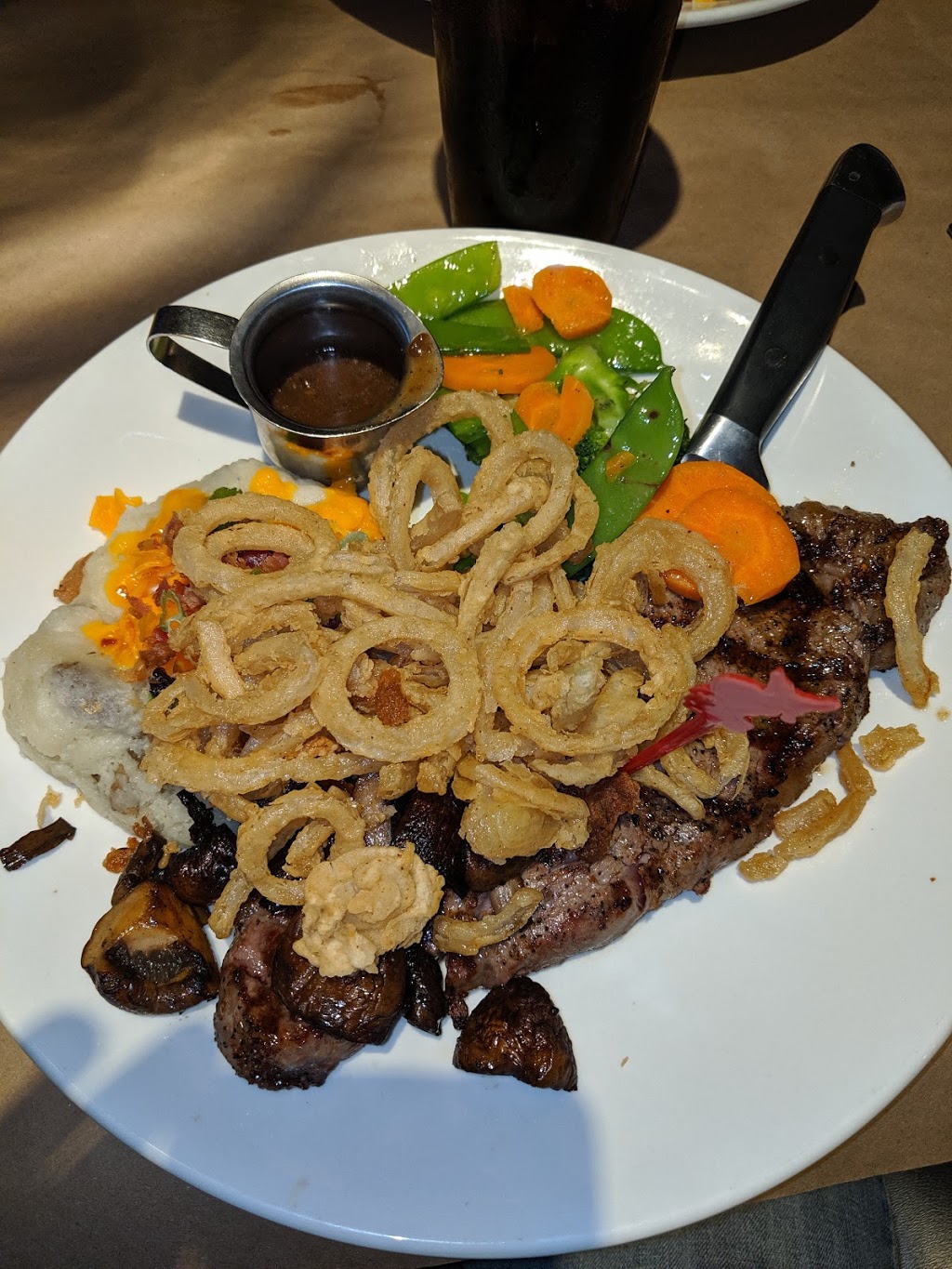 Jack Astors Bar & Grill | 184 Chain Lake Dr, Bayers Lake, NS B3S 1C5, Canada | Phone: (902) 450-1370