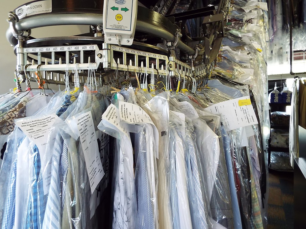 Arthurs Executive Cleaners | 9450 Main St, Clarence, NY 14031, USA | Phone: (716) 759-1916