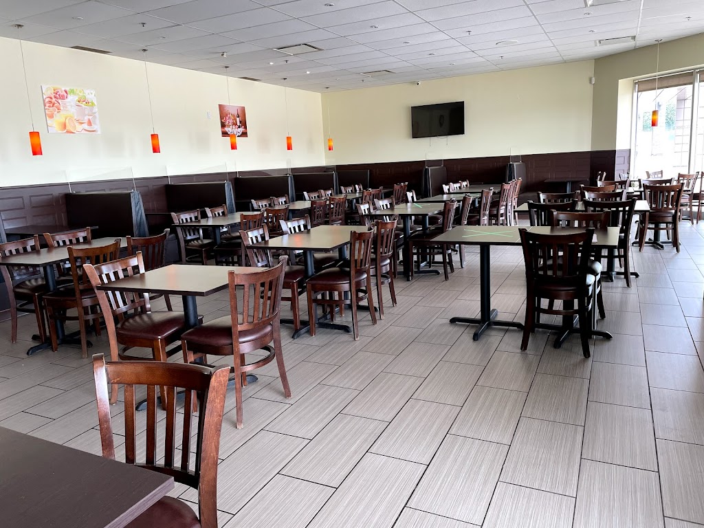 Oeuf Royal | 441 Rue Soumande, Québec, QC G1M 1R2, Canada | Phone: (418) 527-7917