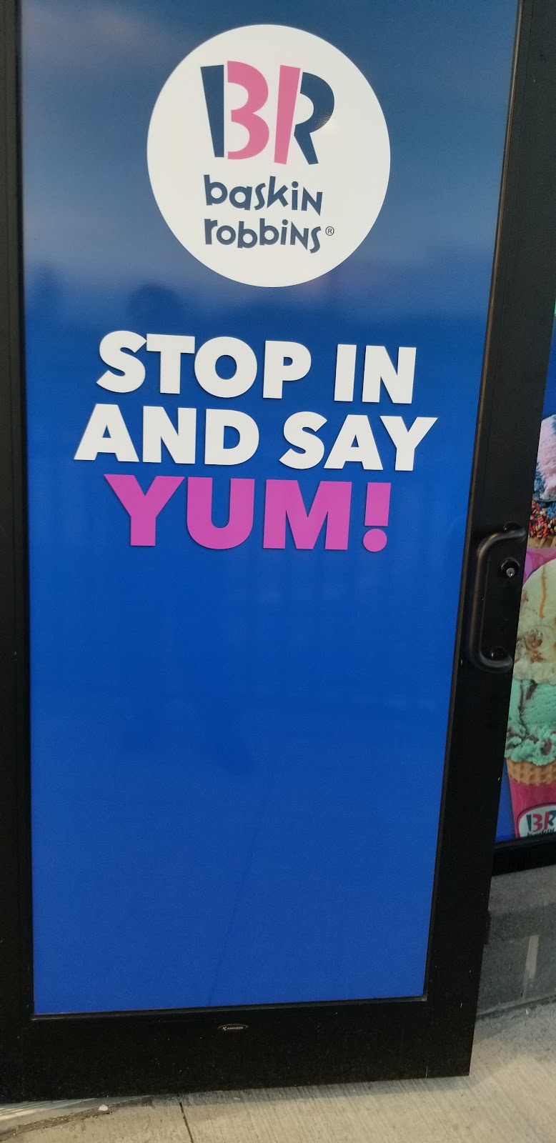 Baskin Robbins | 2620 Simcoe St N, Oshawa, ON L1L 0R1, Canada | Phone: (905) 404-9811