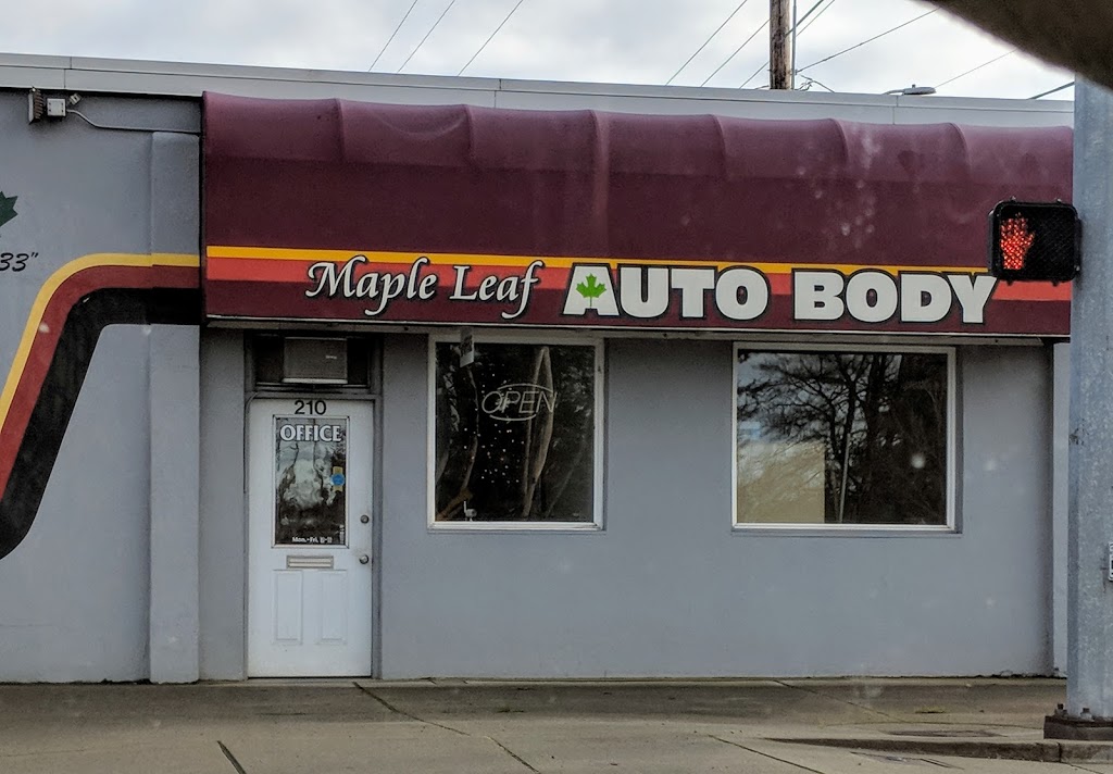 Maple Leaf Auto Body | 210 Main St, Lynden, WA 98264, USA | Phone: (360) 354-2104