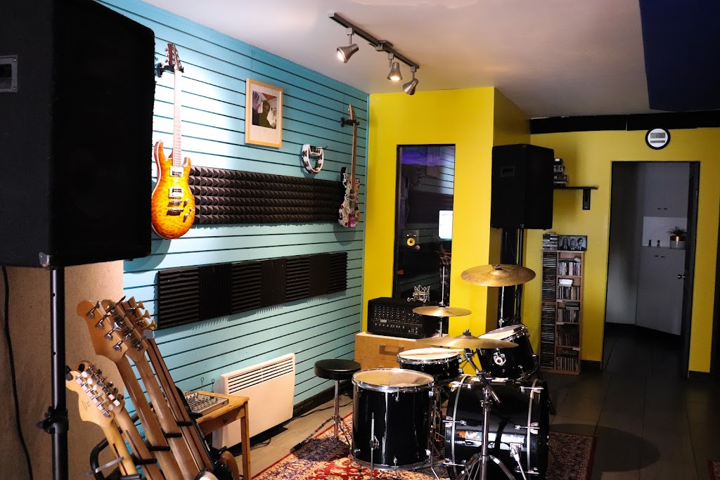 Soluté Records | 2020 Rue Fortier, Jonquière, QC G7X 4K4, Canada | Phone: (418) 820-6834