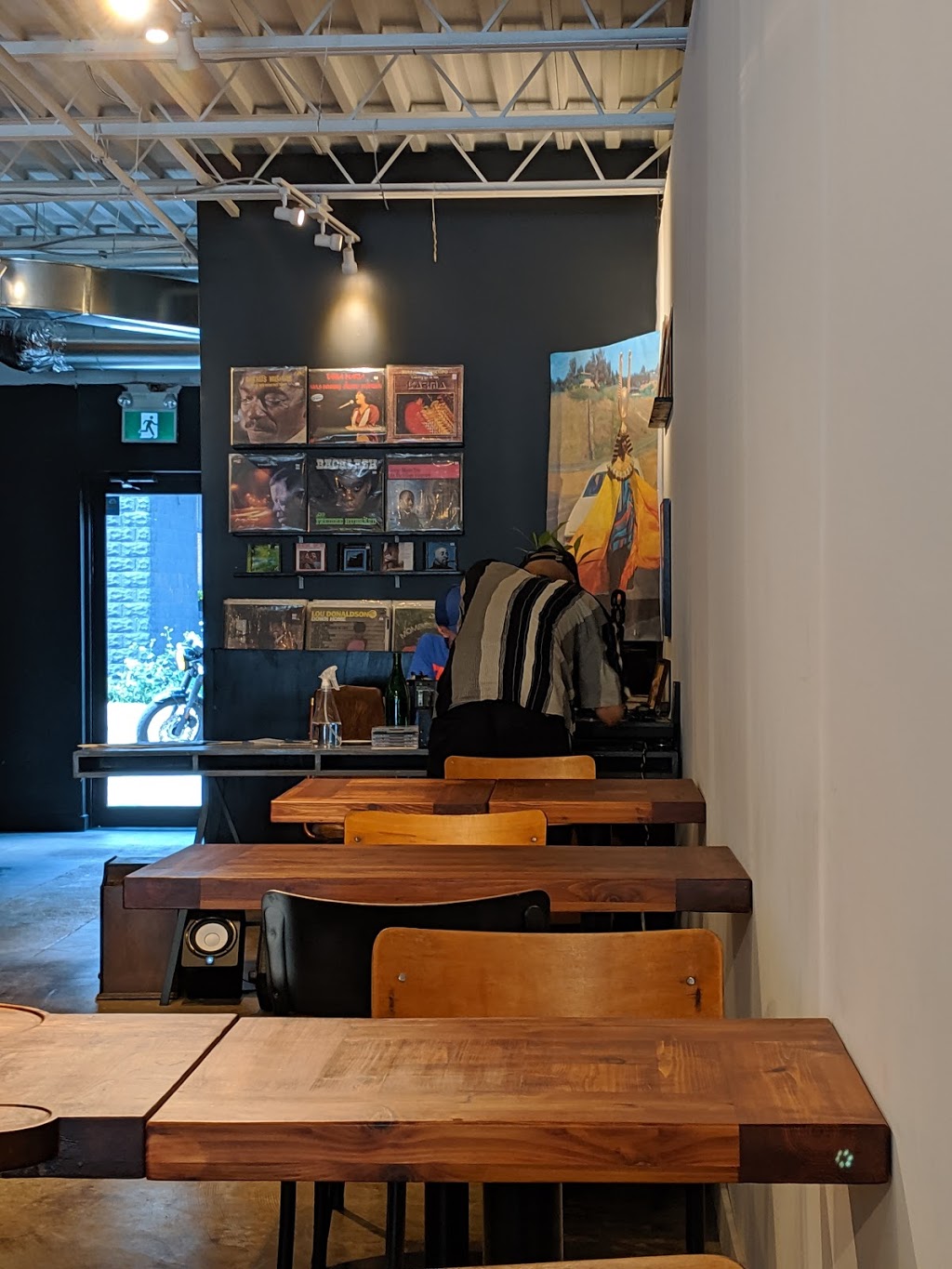 RGLR Coffee | 548 Annette St, Toronto, ON M6S 2C2, Canada
