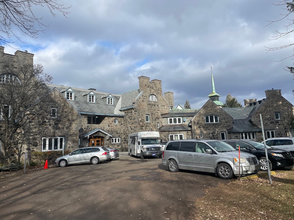 Résidence YMCA Port-Royal | 9451 Boul Gouin O, Montréal, QC H8Y 1T2, Canada | Phone: (514) 495-2951