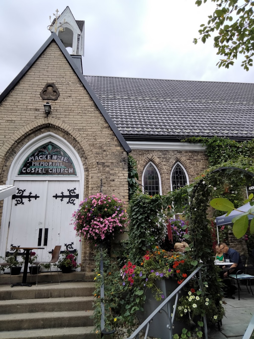 Stone Maiden Inn | 123 Church St, Stratford, ON N5A 2R3, Canada | Phone: (519) 271-7129