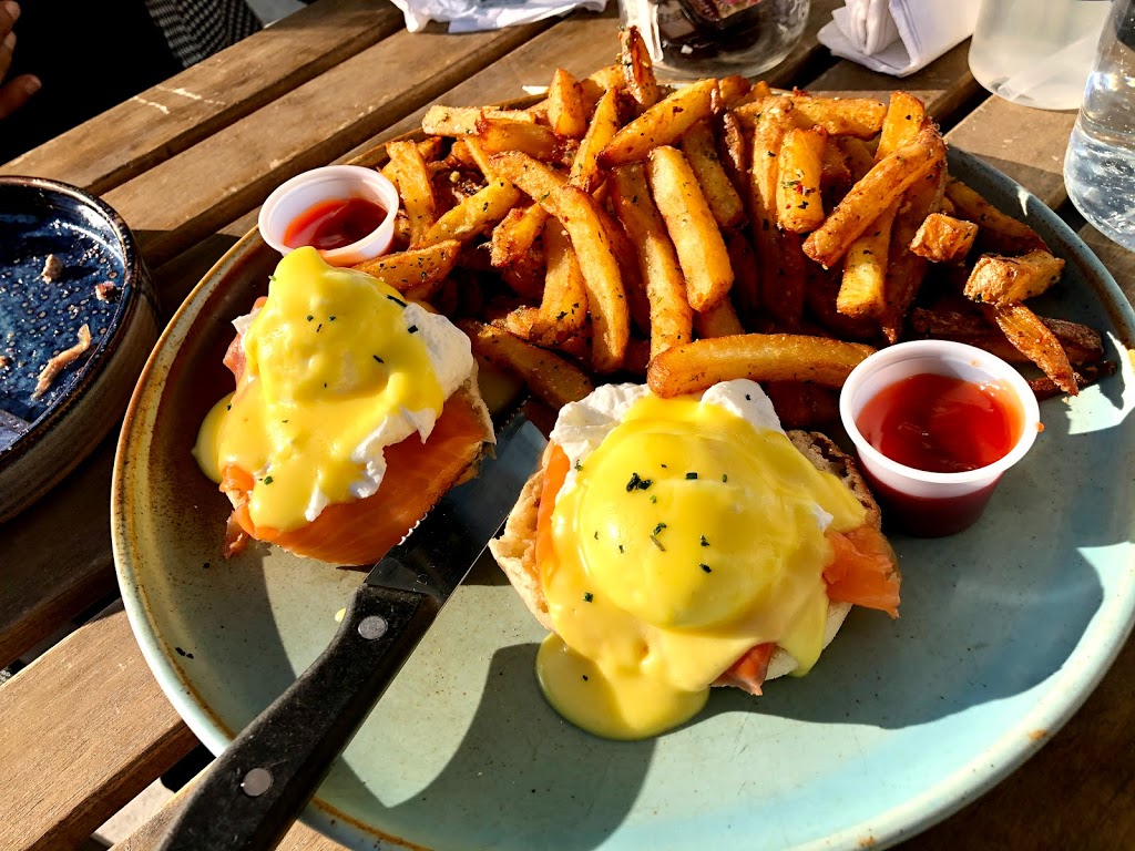 Kitchen On Sixth | 2976 Lake Shore Blvd W, Etobicoke, ON M8V 1J9, Canada | Phone: (647) 349-4412