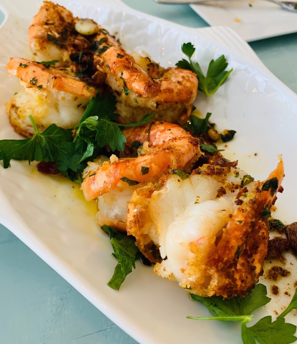 coast Italian Takeout | 23 St Johns Rd, Toronto, ON M6P 1T7, Canada | Phone: (647) 352-4999