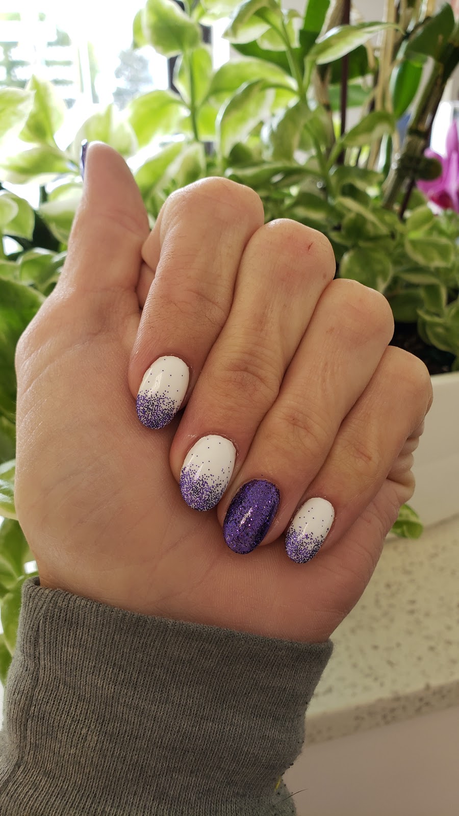 Kims nail | 299 The Queensway S #4, Keswick, ON L4P 2B4, Canada | Phone: (905) 989-0572