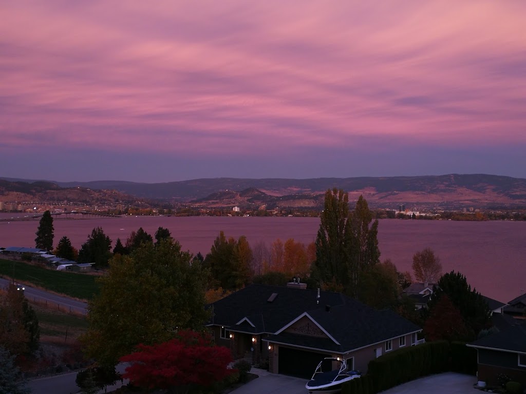 Lakeview Oasis Bed and Breakfast | BC, 530 Casa Grande Dr, West Kelowna, BC V1Z 3M4, Canada | Phone: (250) 899-7378