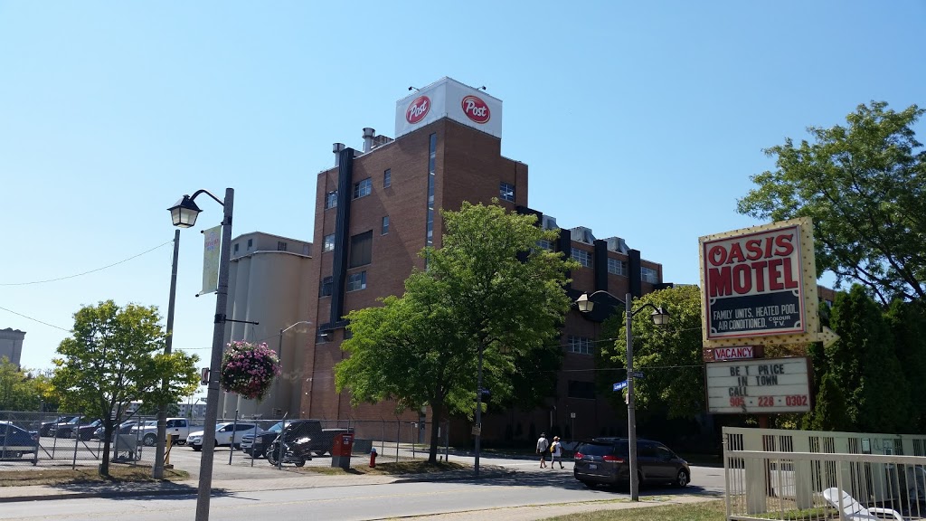 Oasis Motel | 5107 Centre St, Niagara Falls, ON L2G 3P1, Canada | Phone: (416) 907-0994