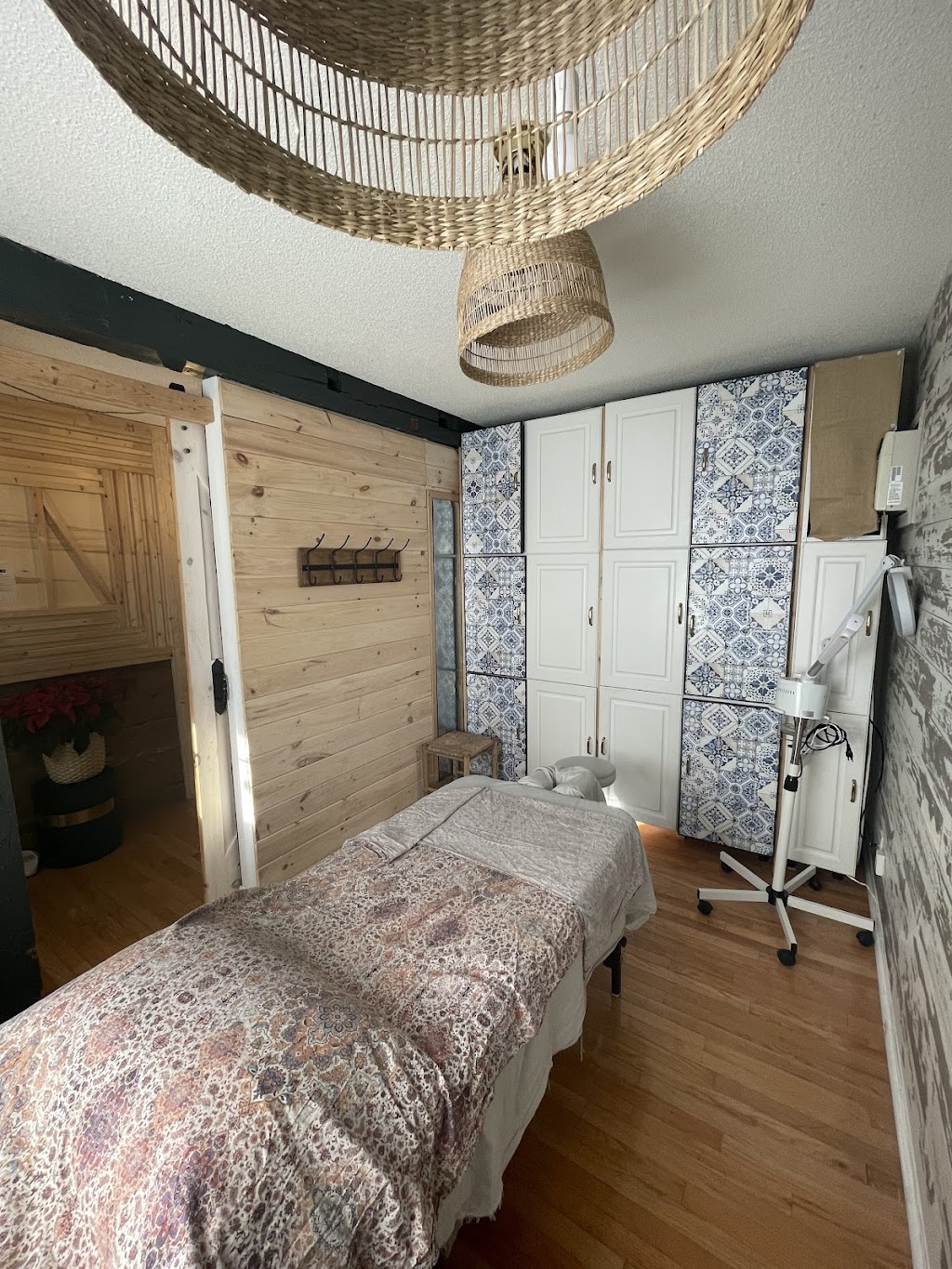 Am Ngo Spa & Salon | 12 Ray Ave, York, ON M6M 2A8, Canada | Phone: (416) 904-9693