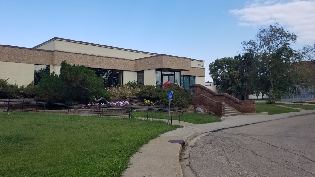Building 17 Alberta Hospital Rural North East Horse Hill, Edmonton