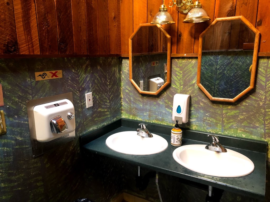Noahs Ark Resort | Revelstoke, BC V0E 2S0, Canada | Phone: (250) 837-7499