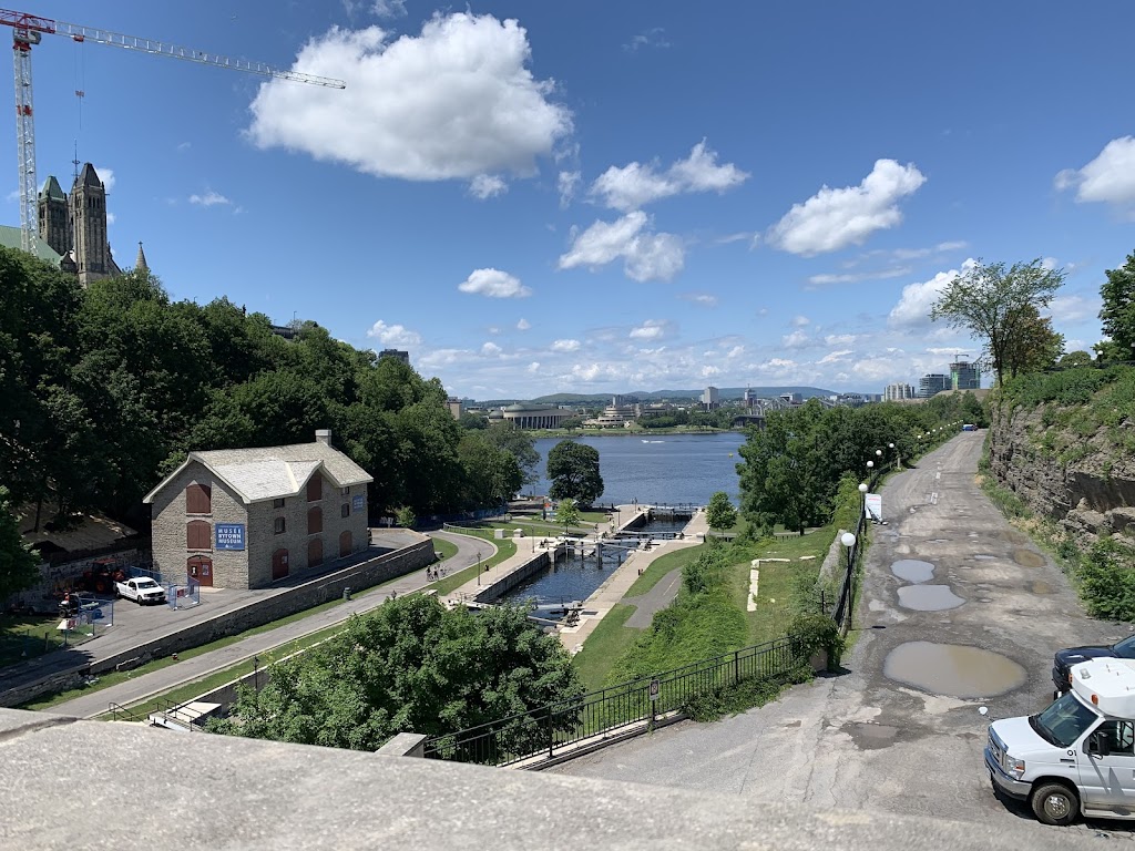 Ottawa Walking Tours (OWT) | 100 Florence St, Ottawa, ON K1R 5N2, Canada | Phone: (613) 799-1774